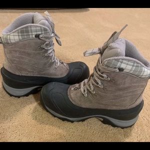 Women’s North Face Winter Boots